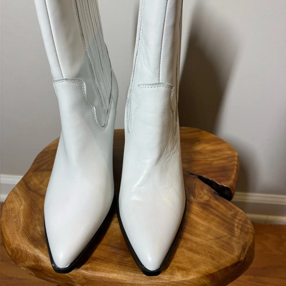 New ALDO White Women's Cowboy Western Ankle Boot with Block Heel Sz. 8 - Picture 10 of 13